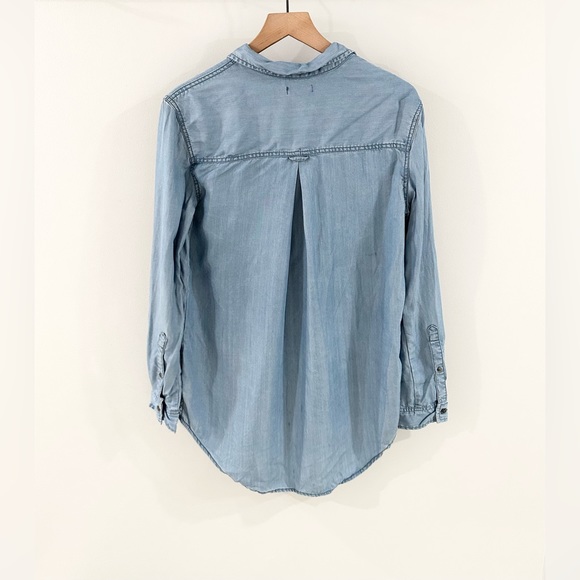 BDG Chambray Button Front Top Size Medium - Picture 5 of 6